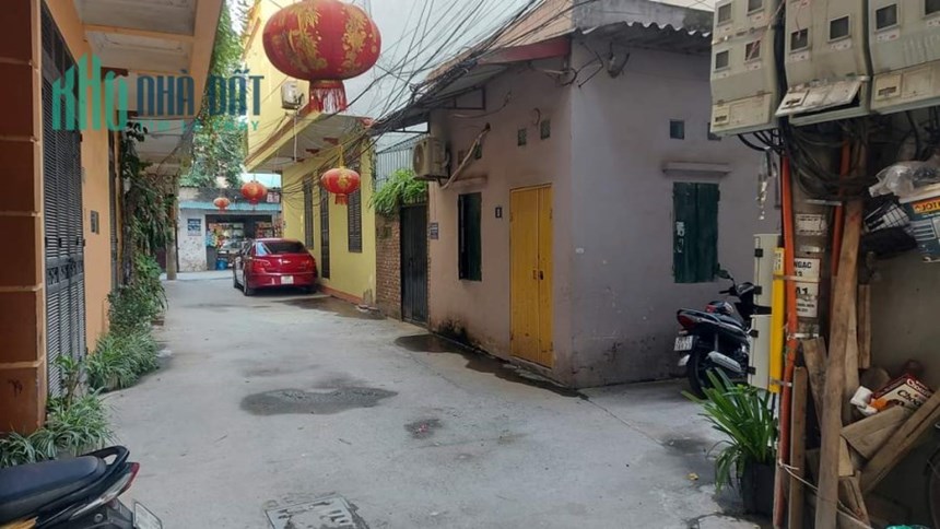 BÁN 50M2, MT 7M, NHÀ C4, Ô TÔ TRÁNH VÀO NHÀ TRUNG TÂM BẮC TỪ LIÊM NHỈNH 4 TỶ