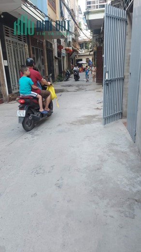 BÁN 50M2, MT 7M, NHÀ C4, Ô TÔ TRÁNH VÀO NHÀ TRUNG TÂM BẮC TỪ LIÊM NHỈNH 4 TỶ
