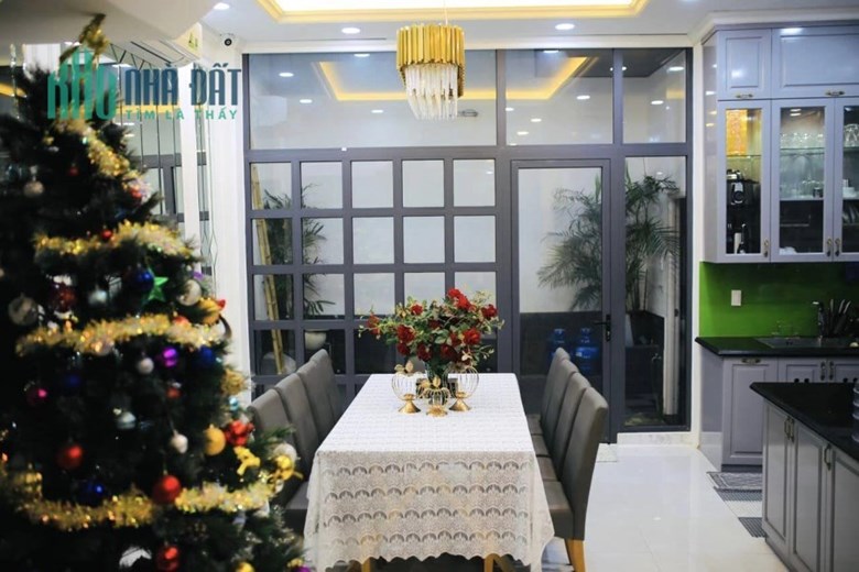 Gần đến ngày xuất cảnh, bán gấp nhà HXH Bình Thạnh, 93m2, 4 tầng, chỉ 12 tỷ 300