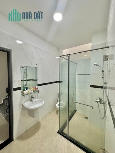 BÁN NHÀ ĐẸP -TRUNG TÂM QUẬN 7- 3 TẦNG-Đ. LÊ VĂN LƯƠNG- F.TÂN QUY- QUẬN 7.
