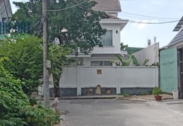 Do cần tiền gấp để định cư nên bán lỗ nhà + đất 496m² (đang cho thuê 16tr/tháng) tại đường Hiệp