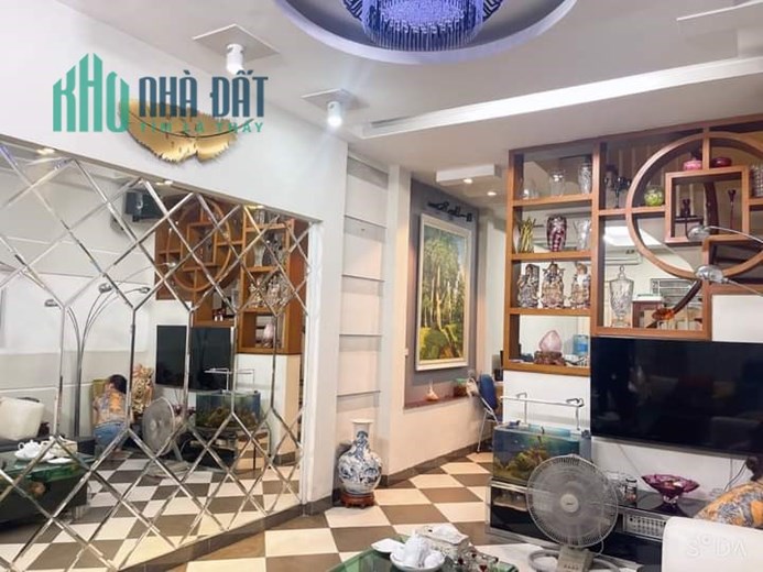 PHẠM VĂN ĐỒNG - 55 M2 Ô TÔ TRÁNH KINH DOANH ĐỈNH 5 TẦNG 4PN 8 TỶ