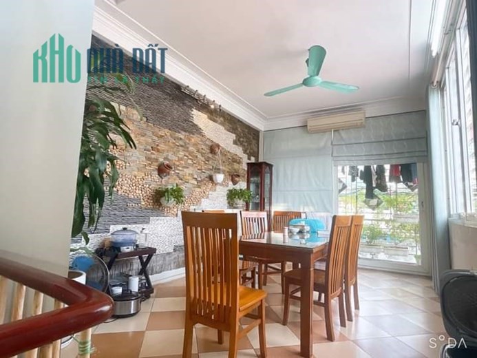 PHẠM VĂN ĐỒNG - 55 M2 Ô TÔ TRÁNH KINH DOANH ĐỈNH 5 TẦNG 4PN 8 TỶ