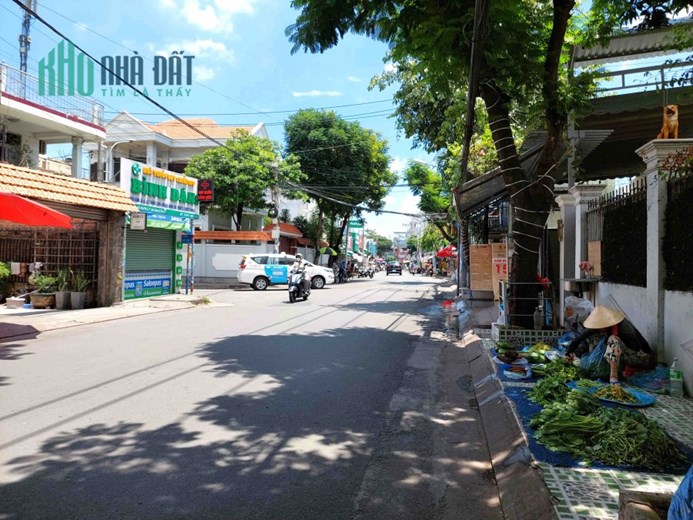 Bán Nhà Sát Mặt Tiền Linh Xuân Thủ Đức, 65m2, 2T, Chỉ 2.xxTỷ  Giá Đầu Tư