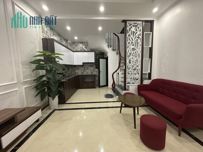 CHUYỂN CÔNG TÁC : Bán nhà Thanh Nhàn , 52m2 , 3,7 tỷ , xây nhà quá ĐẲNG CẤP
