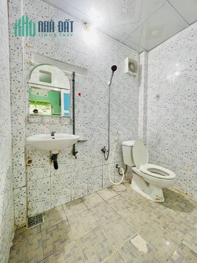 BÁN NHÀ TRUNG TÂM PHƯỜNG 7 BÌNH THẠNH - GẦN MẶT TIỀN LÊ QUANG ĐỊNH - DT GẦN 40M2 - 2 TẦNG - CHỈ 3