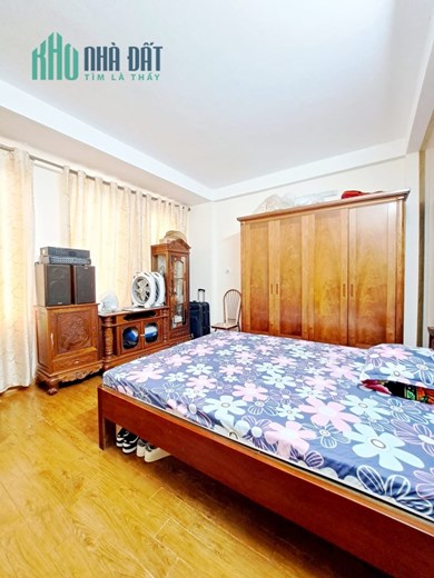 BÁN NHÀ NGUYỄN KHÁNH TOÀN, DÂN XÂY, LÔ GÓC THOÁNG SÁNG, GẦN ÔTÔ, 56M NHỈNH 6 TỶ