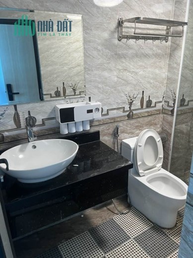 88m 7 Tầng Mặt Tiền 4.5m Nhỉnh 14 Tỷ Phố Nguyễn Văn Huyên Trung Tâm Cầu Giấy. Dòng Tiền Tự Khai
