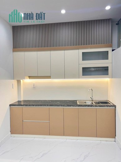 Bán nhà ngõ 250 Thiên Lôi, ô tô đỗ cửa, 43m2 xây 3,5 tầng, giá vô địch
