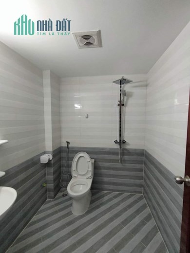 60m 5 Tầng Mặt Tiền 7m Nhỉnh 6 Tỷ Phố Nguyễn Khánh Toàn Cầu Giấy. Nhà Mới Thiết Kế Hiện Đại. Rất