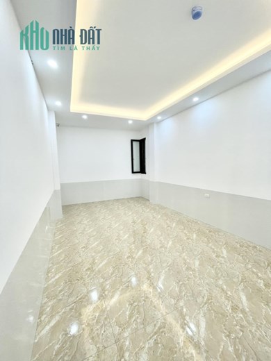 51m 4 Tầng Mặt Tiền 4m Nhỉnh 5 Tỷ Phố Trần Đăng Ninh Cầu Giấy. Trung Tâm Quận Cầu Giấy Tiện Ích