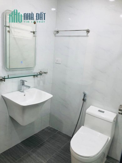 Bán nhà Phố TÔN THẤT TÙNG, LÔ GÓC, 7 TẦNG, THANG MÁY, GARA, DT 52m2, giá 14,5 tỷ.