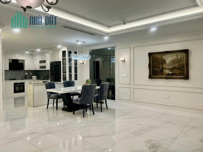 Bán Chelsea Park, Trung Kính 100m2, 2pn, 2wc, giá 4,3 tỷ. 0975118822