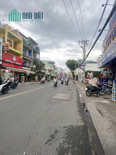 Bán nhà MT Nguyễn Văn Nghi, DT 4.3x18m. Sổ vuông, chủ kẹt bán gấp