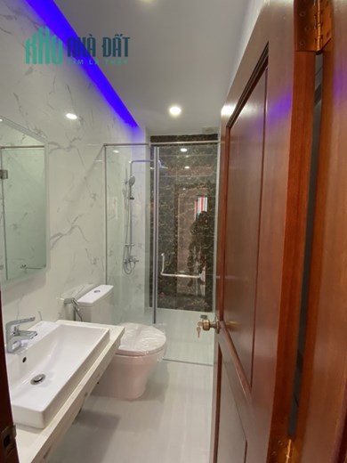 Bán nhà HXH 1/ Nguyễn Thượng Hiền. 4 tầng BTCT, nở hậu