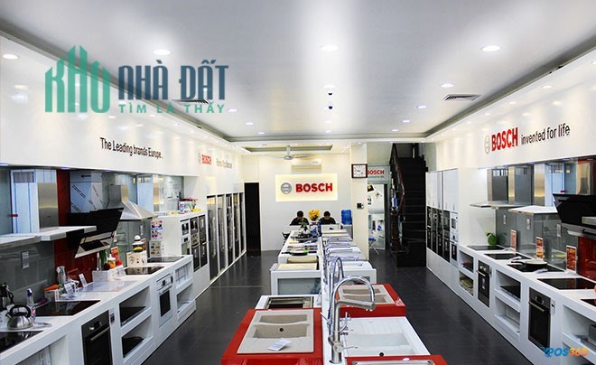 Bán Nhà Mặt Phố Hoàng Quốc Việt, 92m2, 6 tầng, giá chỉ 37 tỷ vỉa hè đá bóng 2 thoáng kinh doanh