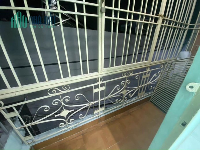 Bán nhà 2 tầng Huỳnh Văn Chính, Tân Phú, 11m2, chỉ 1.52 tỷ TL