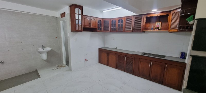 Chủ ngộp bán gấp nhà 74m2 (ngang 5m)- KHU PHAN XÍCH LONG -HXH - 6.5ty
