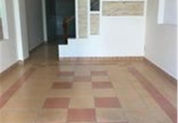 Cần cho thuê nhà 3 tầng đường Âu Cơ, Phước Tân, Nha Trang. Gía 12 triệu/ tháng