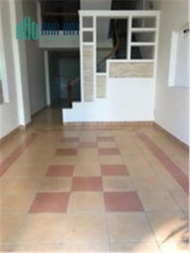 Cần cho thuê nhà 3 tầng đường Âu Cơ, Phước Tân, Nha Trang. Gía 12 triệu/ tháng