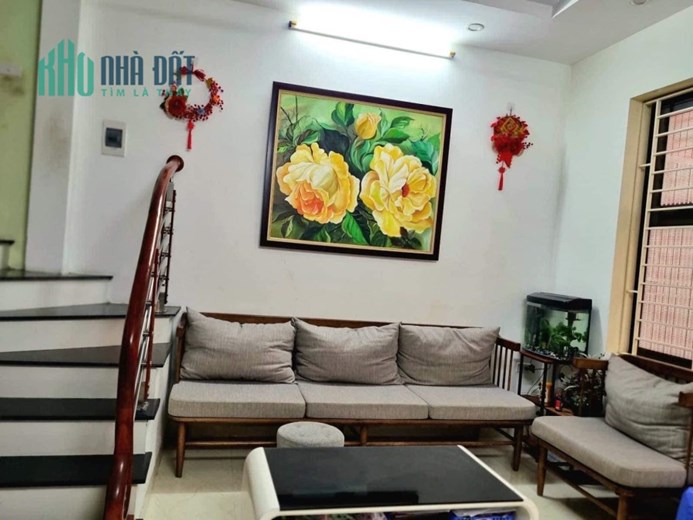 Nhà 5T đẹp lung linh Phương Canh, Xuân Phương, LEXUS đỗ cổng, ngõ thông thoáng, giá 3.3 tỷ