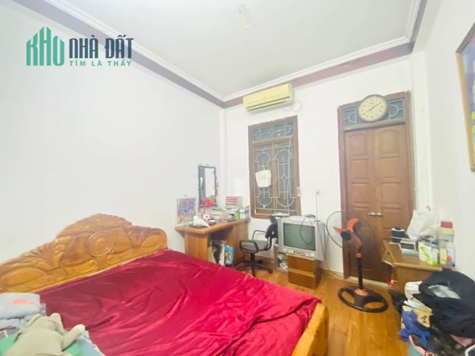 Bán nhà để ở, Tân Mai, Trương Định, Hoàng Mai, 5 tầng, 3 ngủ, giá 3,1 tỷ