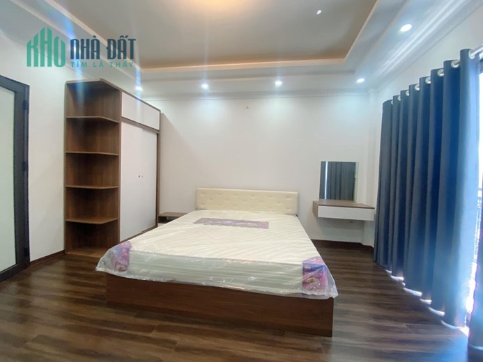 PHÂN LÔ MAI DỊCH CẦU GIẤY 6 TẦNG TM ĐƯỜNG 8M HÈ 2M KINH DOANH VĂN PHÒNG 15.5 TỶ 70M MT 4M