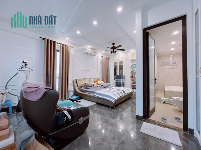 Lô góc Mặt phố Kim Hoa Xã Đàn 50m 5tầng thang máy MT5.2m ô tô tránh KD đỉnh cao