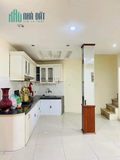 Bán nhà 3 tầng trên phố Kim Mã, quận Ba Đình