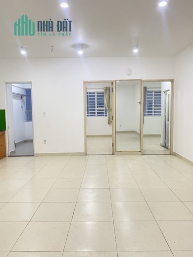 Hàng NGỘP giá SỐC chưa từng có từ trước đến nay