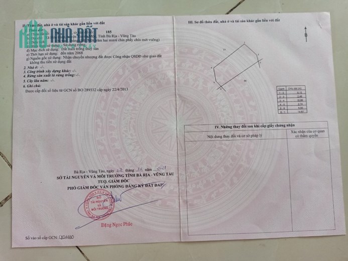 Bán 11000m2 (sẵn 300m2 thổ) tại BRVT SHR 8 tỷ. Lh;0911912868.