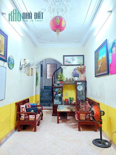 Bán nhà tại Văn Cao, Ba Đình - Ngõ rộng, gần Hồ Tây