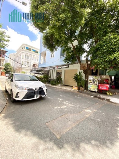Nhà chính chủ 76M2 3Tầng 4PN đường Trịnh Đình Trọng quận Tân Phú.