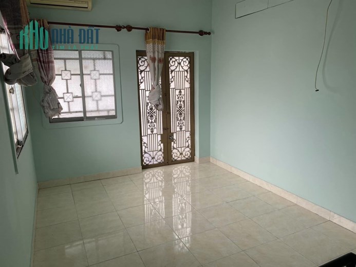 Chỉ 2.4 tỷ có ngay nhà shr, mt hẻm, 3 tầng Phường 10, Tân Bình, Bán nhanh chốt liền