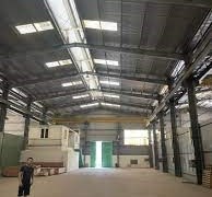 Cho thuê kho 2200m2 ở Bến Lức. PCCC tự động, đường container, nền epoxy. Giá 140 tr/th