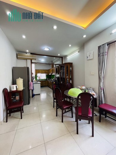 CHÍNH CHỦ Cần Bán Nhanh Căn Nhà Mặt Tiền Đường Bạch Đằng ,F24