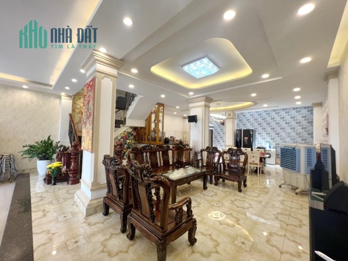 Bán biệt thự 3 lầu 8x20m mặt tiền đường Trần Thị Ngôi Cao Lỗ P4 Q8