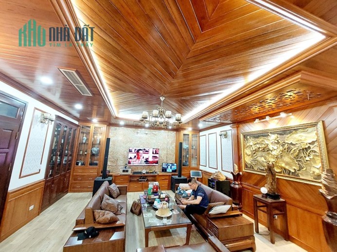Bán Biệt Thự Mỹ Đình 245m2 , GARA Ô TÔ, giá 20 tỷ