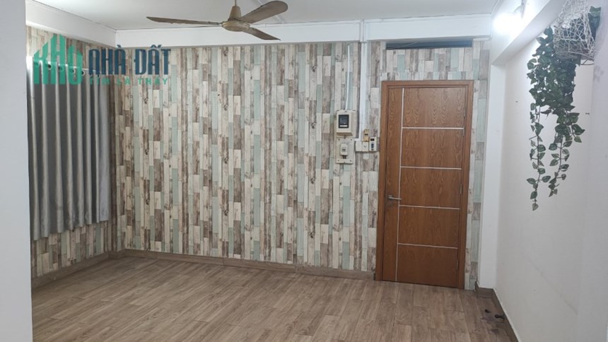 Quận 10, Cho thuê Chung cư Trần Văn Kiểu mới đẹp Giá rẻ 6,5 tr / tháng hoặc bán , Tel : 0977615902
