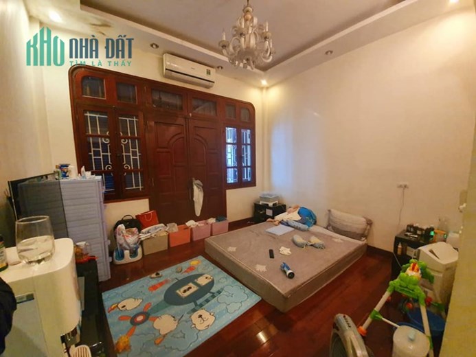 Bán ngôi nhà 167m2 phố Nghi Tàm, Tây Hồ Gara 3 Ô tô tránh Dòng tiền khủng Thang máy XỊN 16.6 Tỷ