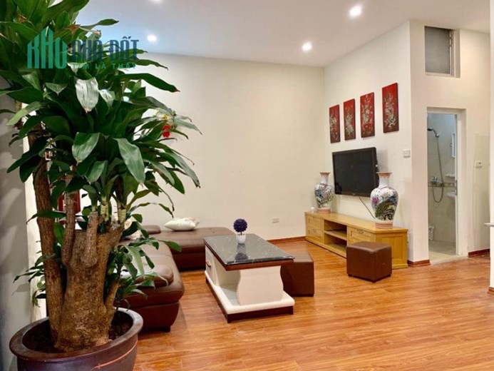 Bán ngôi nhà 168m2 phố Nghi Tàm, Tây Hồ Gara 3 Ôtô Dòng tiền >10% Thang máy Nhập 16.8 Tỷ
