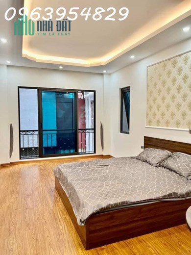 NHÀ ĐẸP LONG LANH MẶT PHỐ KIM HOA, QUẬN ĐỐNG ĐA, 5 TẦNG THANG MÁY, LÔ GÓC Ô TÔ TRÁNH, CHỈ 13.2 TỶ