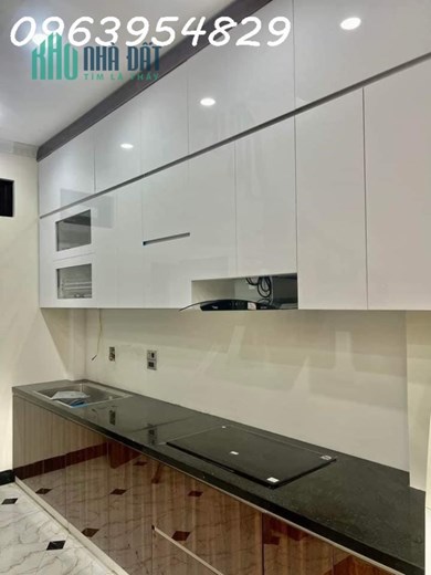 NHÀ ĐẸP LONG LANH MẶT PHỐ KIM HOA, QUẬN ĐỐNG ĐA, 5 TẦNG THANG MÁY, LÔ GÓC Ô TÔ TRÁNH, CHỈ 13.2 TỶ