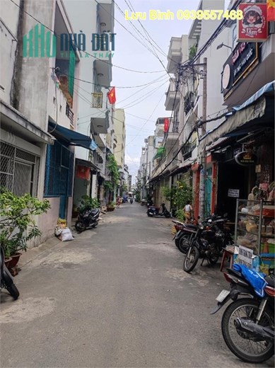 Nhà ngộp Khuông Việt, Tân Phú – Ngay Đầm Sen, Hẻm 7m, 62m2, 2 tầng, 5.3 tỷ.