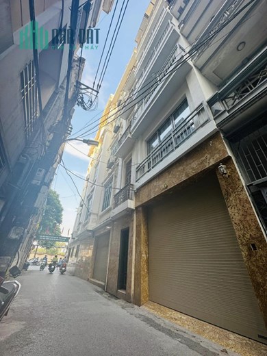 Cực hiếm! Nhà 5 tầng phố Hoàng Văn Thái, ô tô tránh, vào nhà – 7 tỷ xíu, 42m2