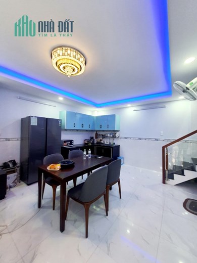 Bán nhà Âu Cơ Tân Bình – Chỉ nhỉnh 4 Tỷ có nhà đẹp HXH khu trung tâm giáp Tân Phú tặng full nội thất
