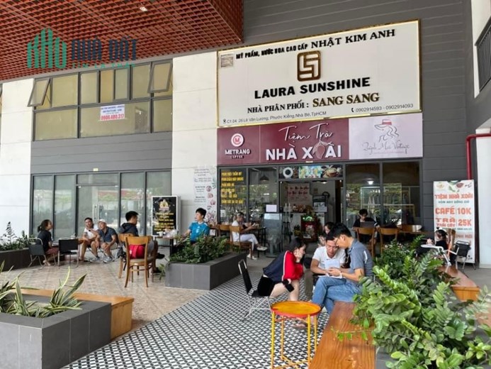 Sang nhượng mặt bằng shophouse chung cư GOLDORA PLAZA