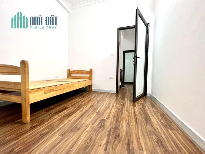 Bán Gấp nhà Nguyễn Văn Trỗi – T.Xuân 33m-4 tầng-4PN giá 3.7 tỷ ô tô gần