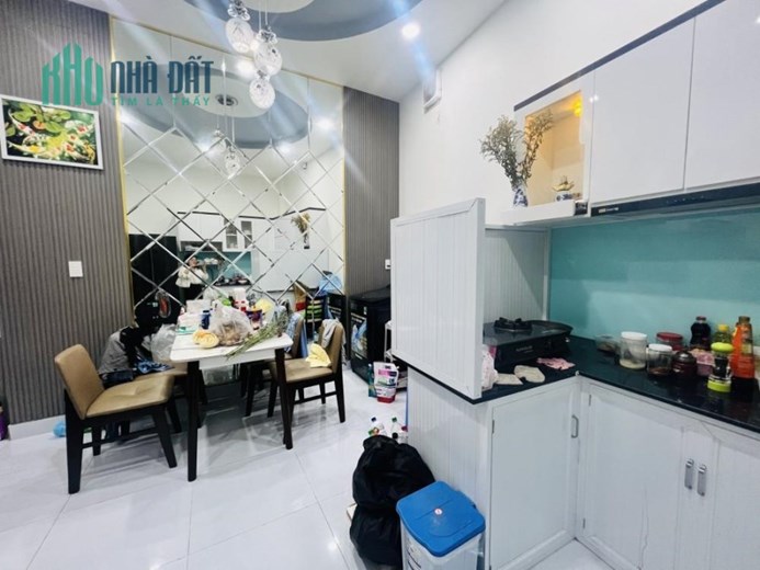 Bán nhà Hoàng Hoa Thám Bình Thạnh - HXH - 97m2 - Chỉ nhỉnh 6Tỷ TL.
