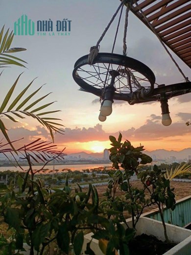 Bán tòa nhà 2 mặt tiền 7 tầng, 23 phòng, thang máy thu nhập khủng 120tr/tháng view sông Hàn từ 22